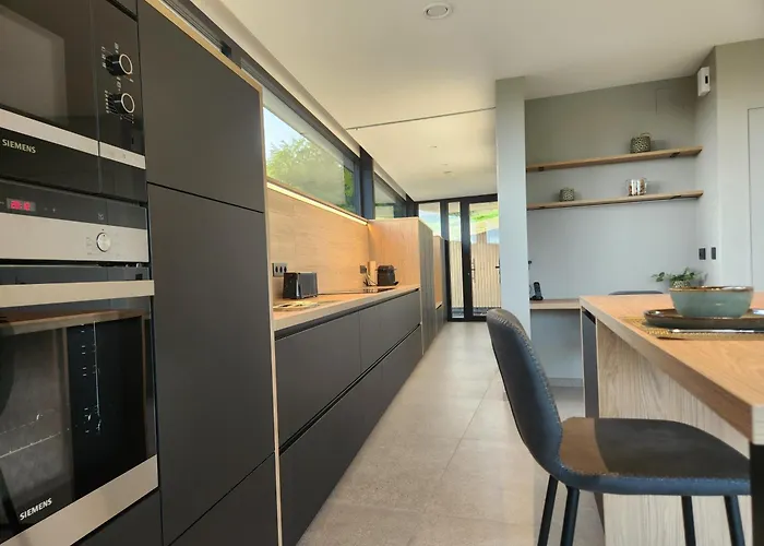 Hébergement de vacances 323 *